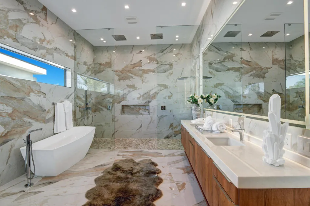 PRIMARY BATHROOM THROUGH TO SHOWER