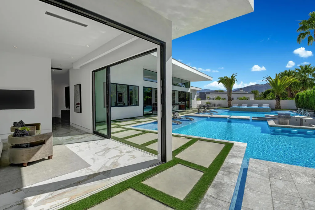 PRIMARY PATIO TO CORNER SLIDERS