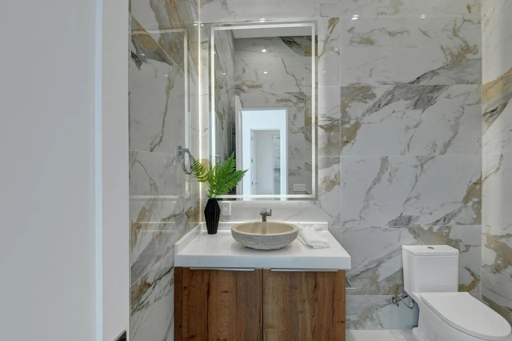 POWDER ROOM