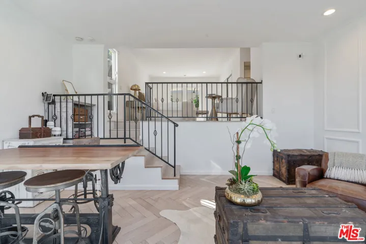 Studio Space/Office or Lounge