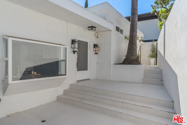 3479 Wonder View Drive, Los Angeles, California 90068