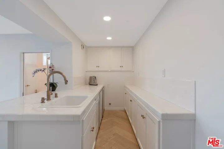 Guest House Kitchen