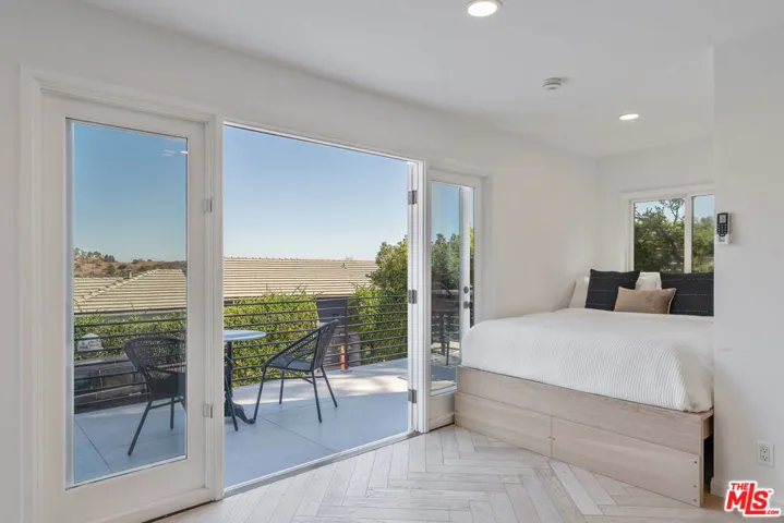 3479 Wonder View Drive, Los Angeles, California 90068