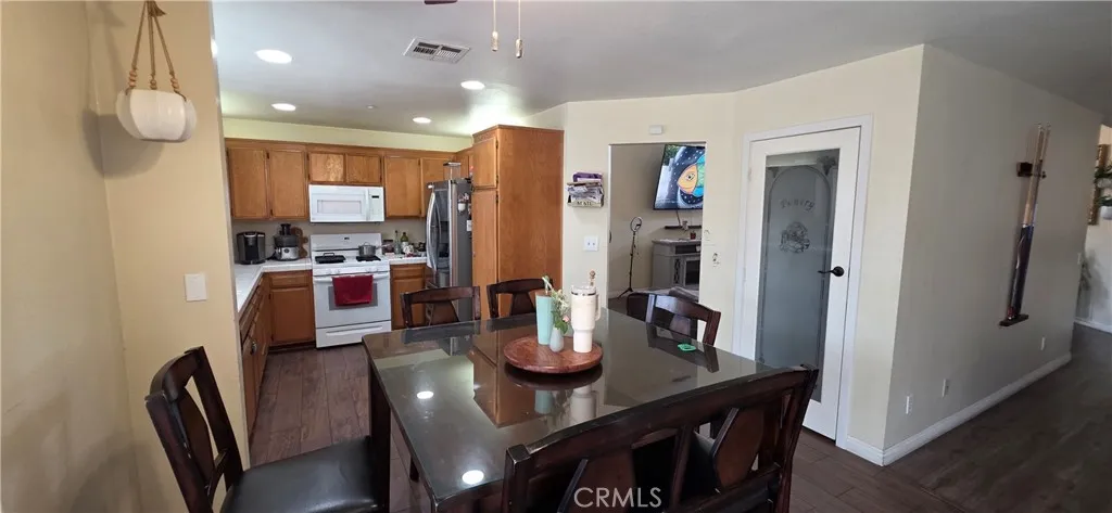 11766 San Ribas, Fontana, California 92337 home-pic-14