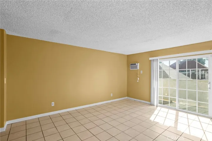 7243 Milton 12, Whittier, California 90602