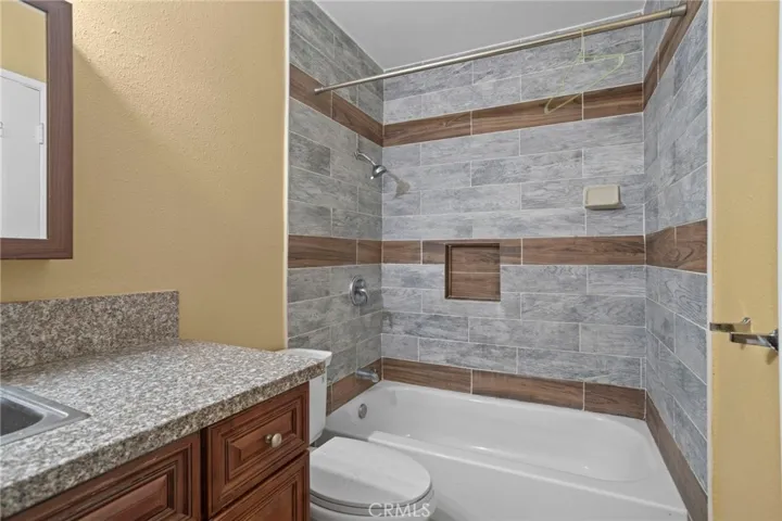 7243 Milton 12, Whittier, California 90602