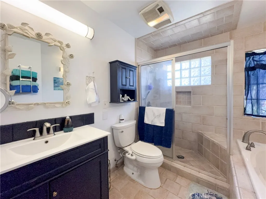 4069 N Sunnyside, Fresno, California 93727 home-pic-7