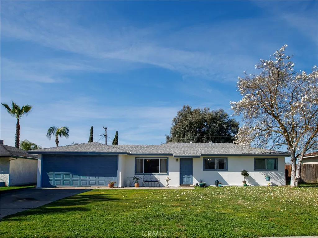 4069 N Sunnyside, Fresno, California 93727 home-pic-1