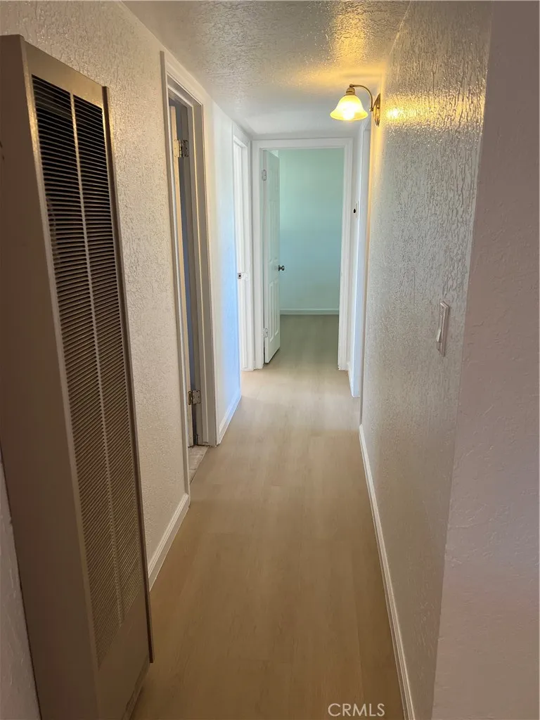 4069 N Sunnyside, Fresno, California 93727 home-pic-12
