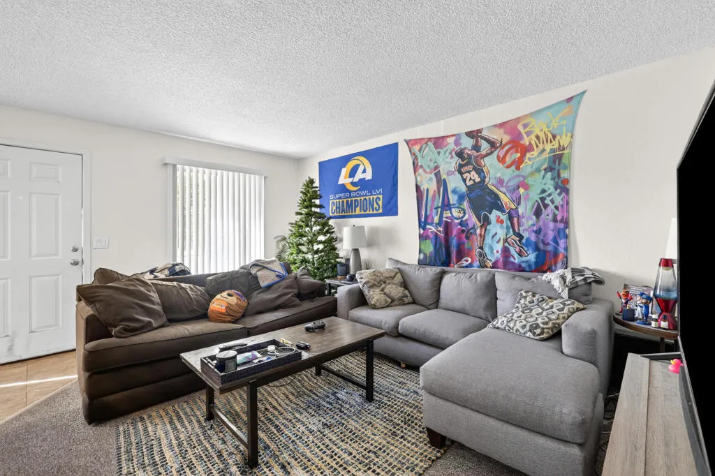 48314 Stewart Drive J2, Indio, California 92201 home-pic-17