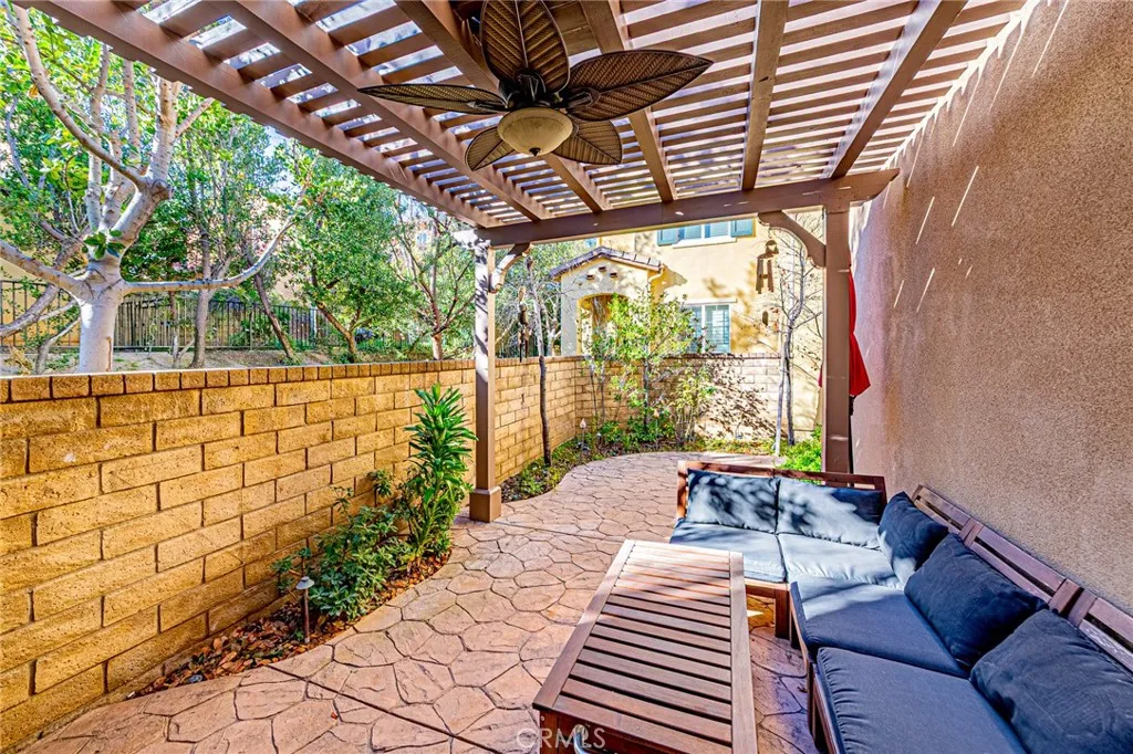 25387 Playa Serena, Valencia, California 91381 home-pic-35