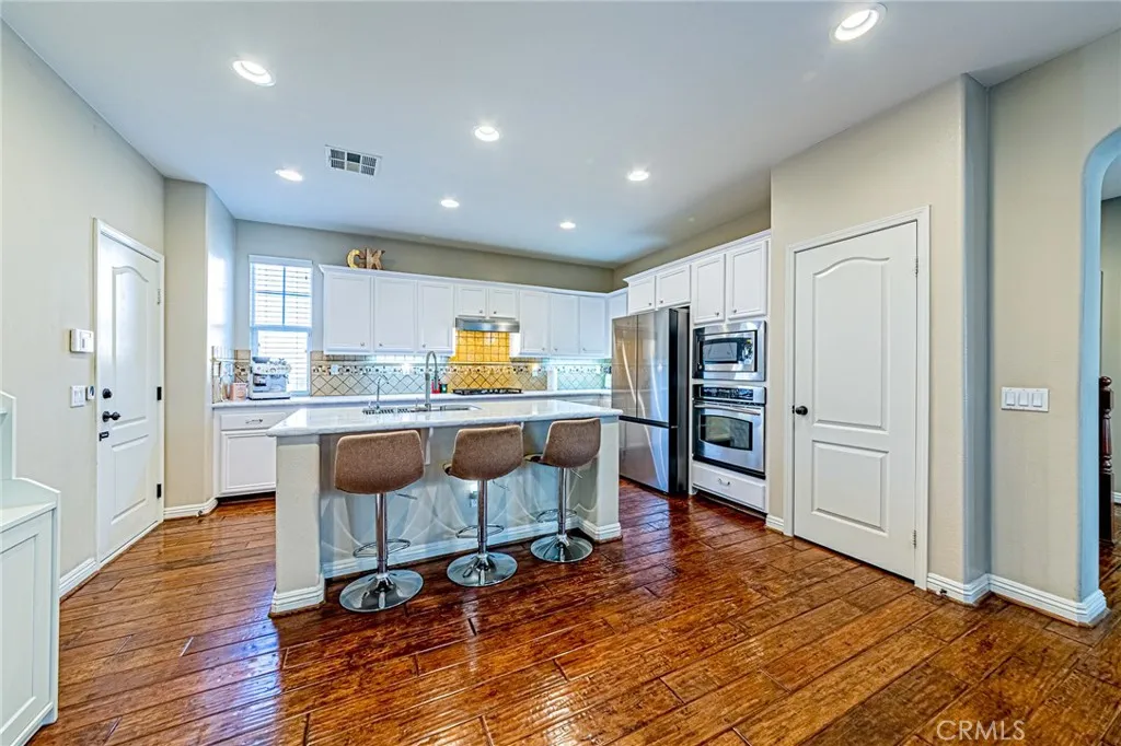 25387 Playa Serena, Valencia, California 91381 home-pic-4