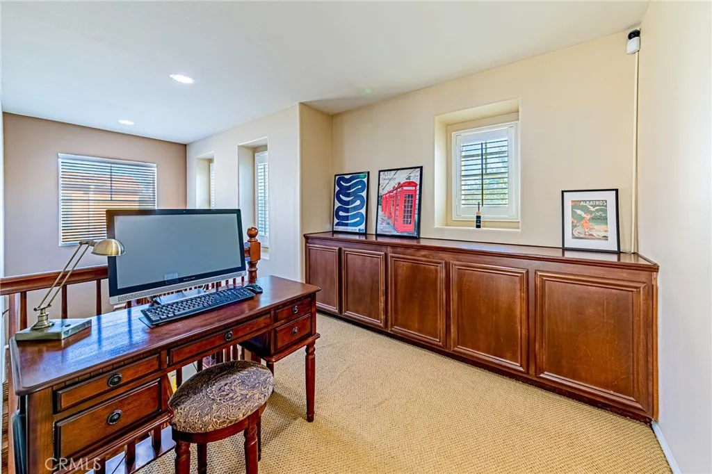 25387 Playa Serena, Valencia, California 91381 home-pic-33