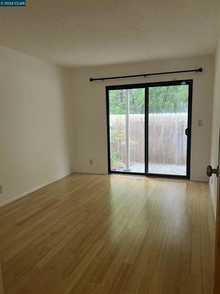 3760 3760 Via Verdi, Richmond, California 94803 home-pic-9