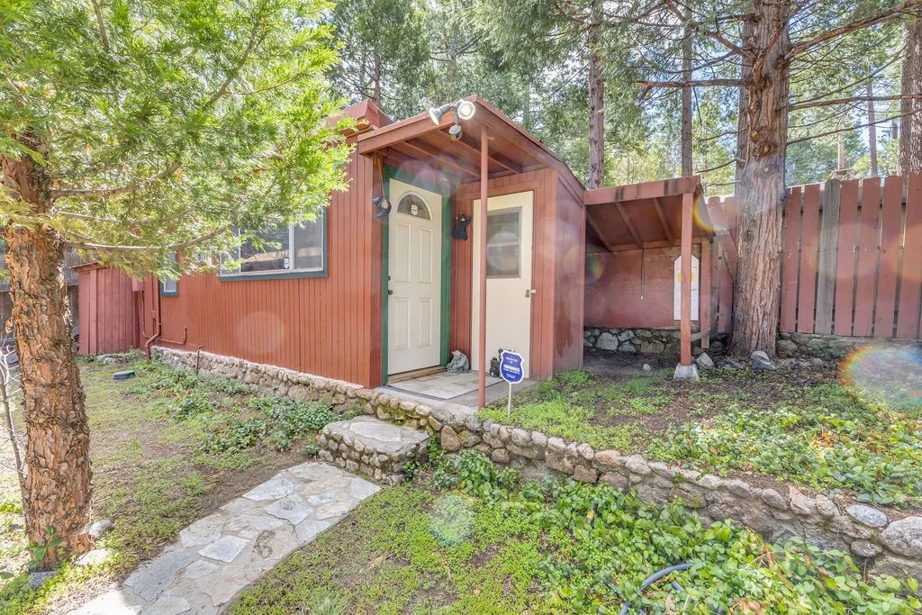53705 Country Club Drive, Idyllwild, California 92549 home-pic-22