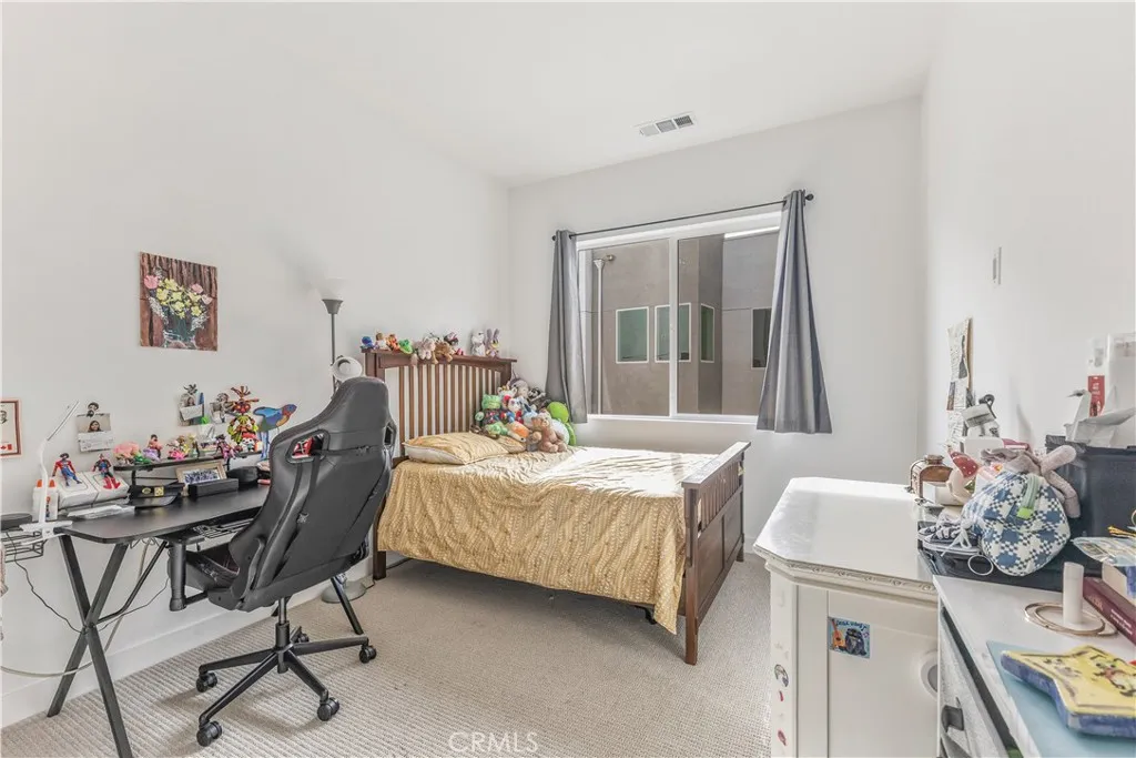 Fourth bedroom