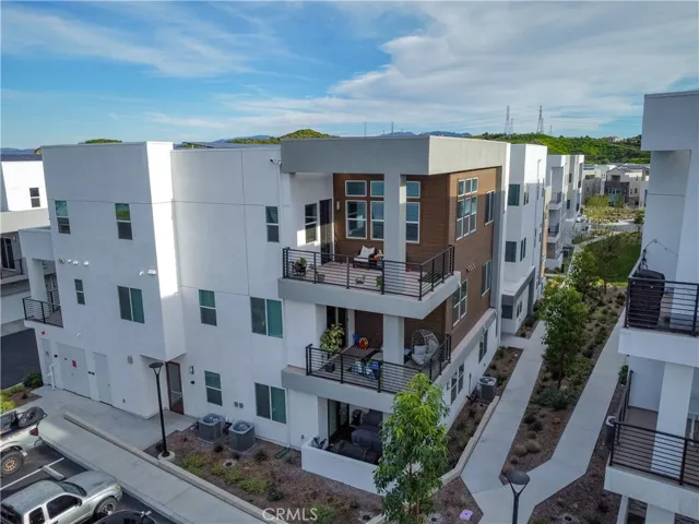 Third floor, end unit, with balcony