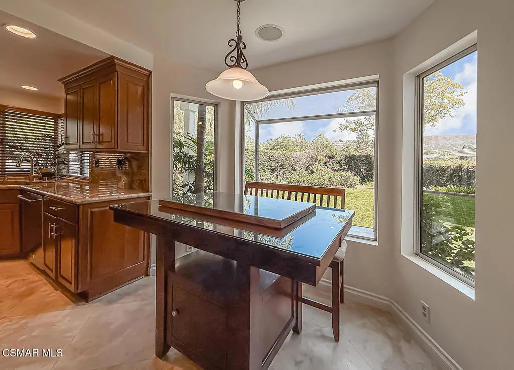 2848 Bayham Circle, Thousand Oaks, California 91362 home-pic-21