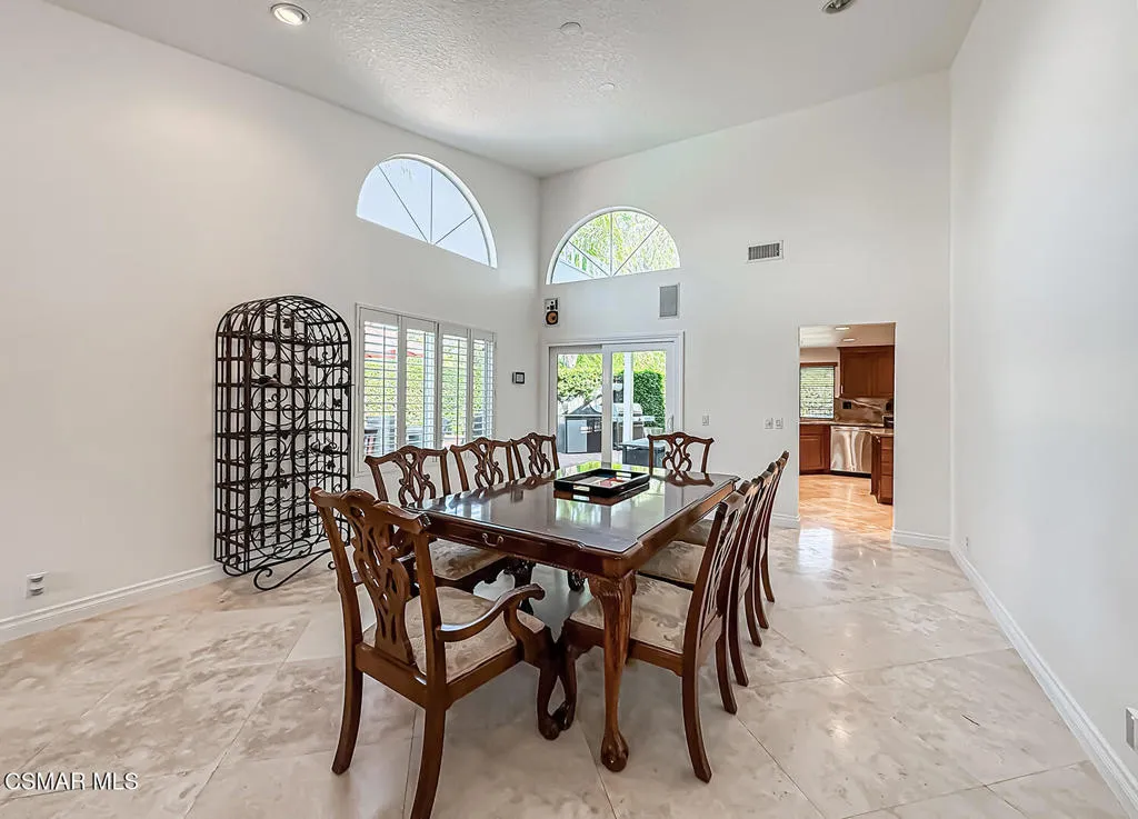 2848 Bayham Circle, Thousand Oaks, California 91362 home-pic-13