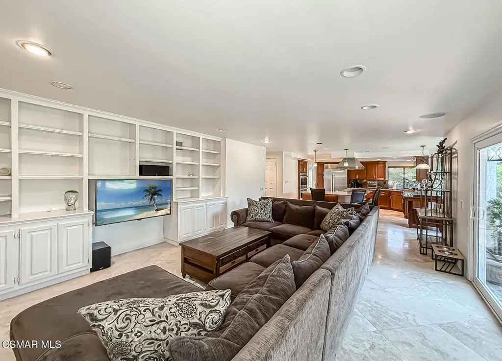 2848 Bayham Circle, Thousand Oaks, California 91362 home-pic-25