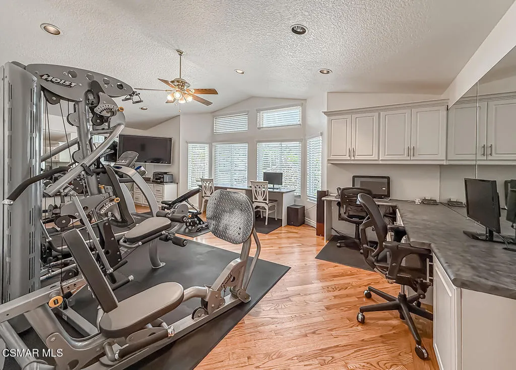 2848 Bayham Circle, Thousand Oaks, California 91362 home-pic-44
