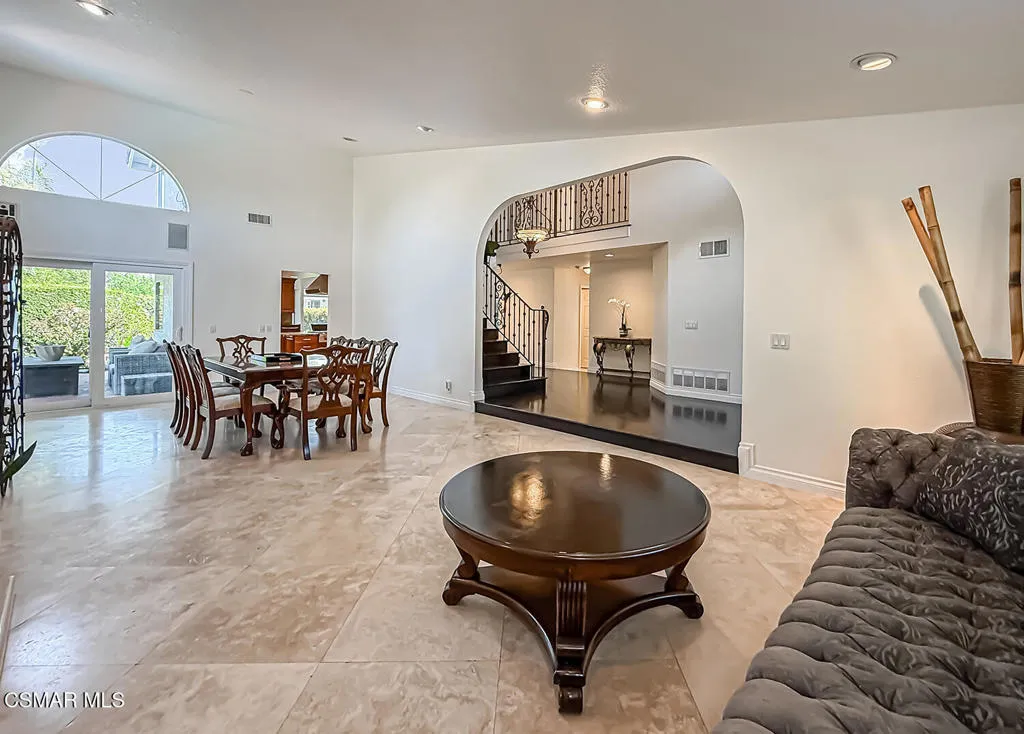 2848 Bayham Circle, Thousand Oaks, California 91362 home-pic-12
