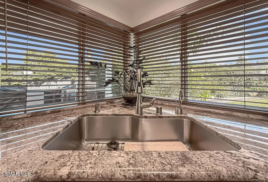 2848 Bayham Circle, Thousand Oaks, California 91362 home-pic-22