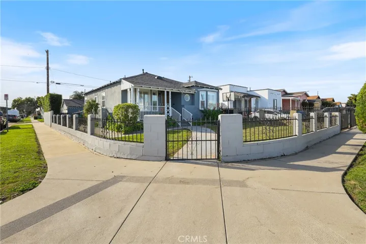 758 E 94th, Los Angeles, California 90002
