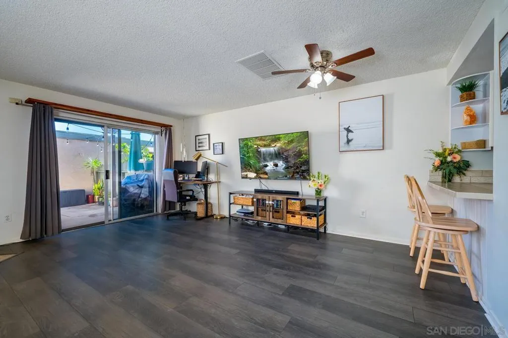 1630 Grandon Ave, San Marcos, California 92078 home-pic-5