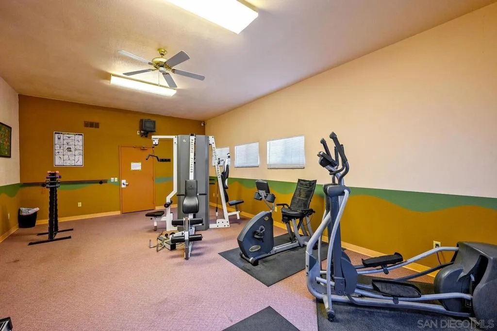 1630 Grandon Ave, San Marcos, California 92078 home-pic-33