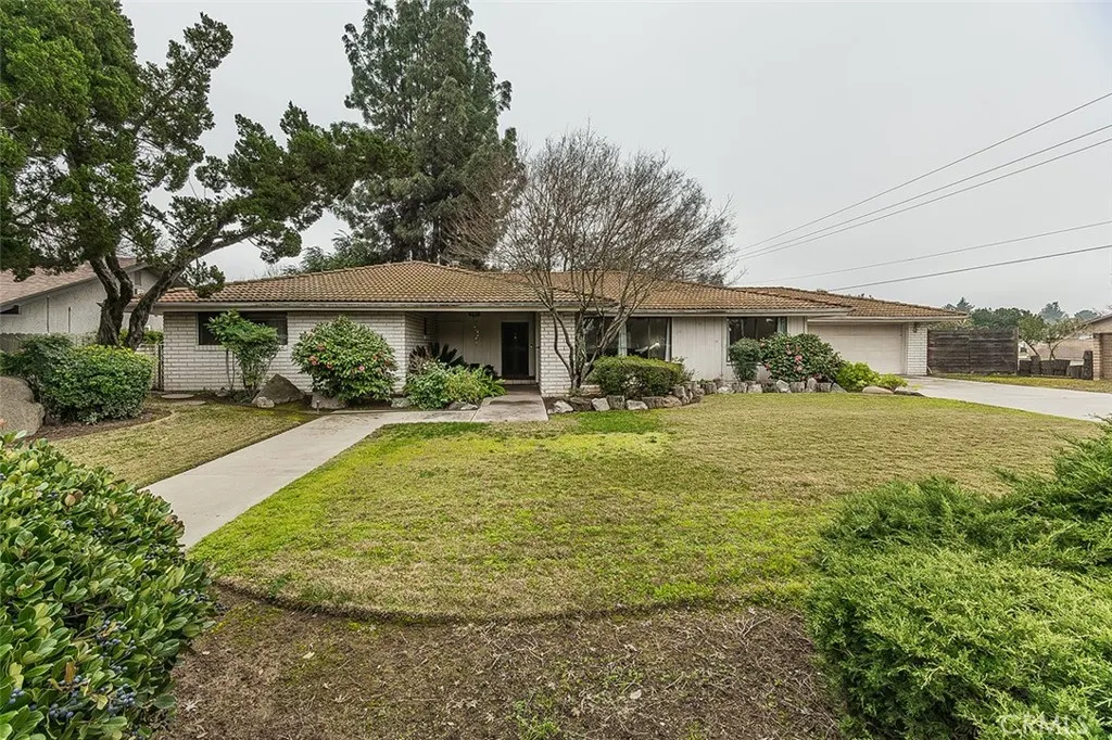 2793 W San Madele, Fresno, California 93711 home-pic-1