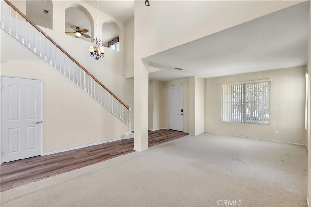 33586 Thyme Lane, Murrieta, California 92563 home-pic-3