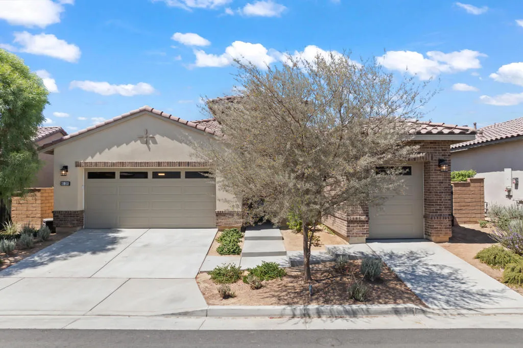 80395 Champions Way, La Quinta, California 92253 home-pic-1