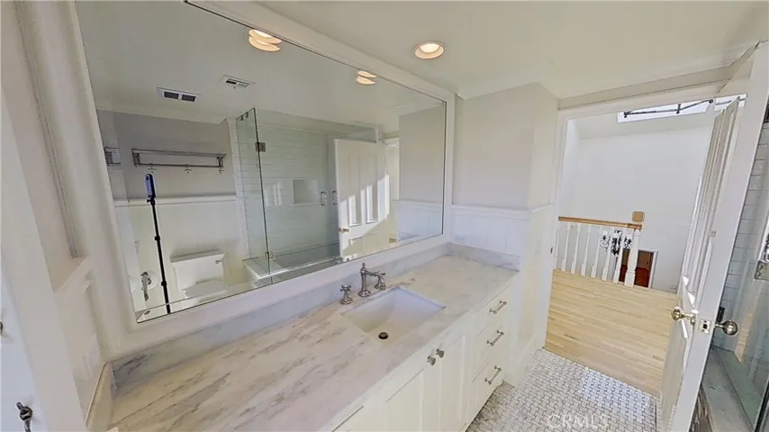 Bathroom 3 - Upstairs