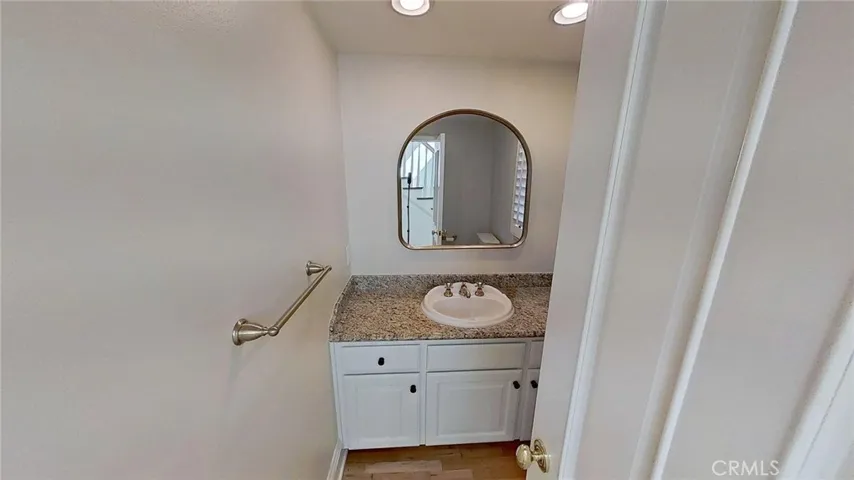 1/2 bathroom
