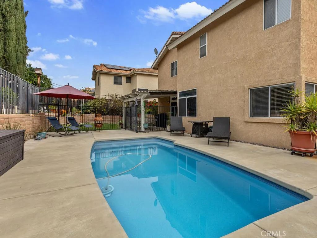 39815 Highbury Drive, Murrieta, California 92563 home-pic-39