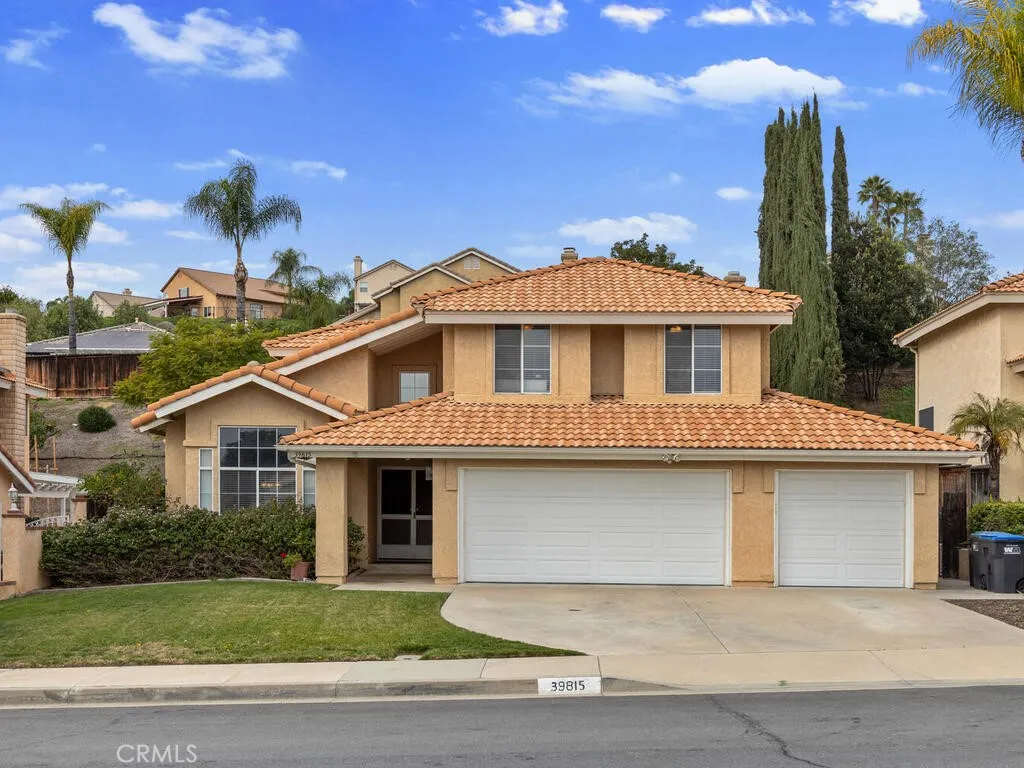39815 Highbury Drive, Murrieta, California 92563 home-pic-1