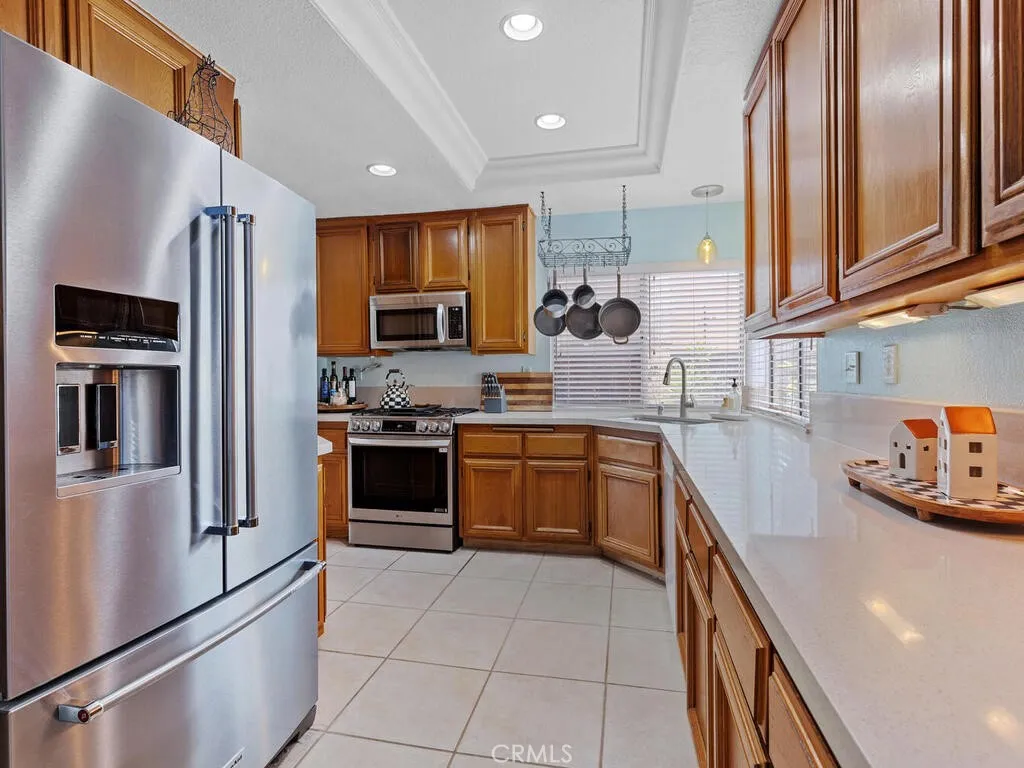 39815 Highbury Drive, Murrieta, California 92563 home-pic-20