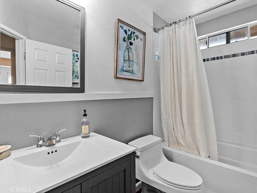 39815 Highbury Drive, Murrieta, California 92563 home-pic-33
