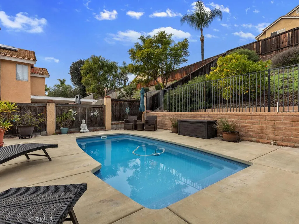 39815 Highbury Drive, Murrieta, California 92563 home-pic-43
