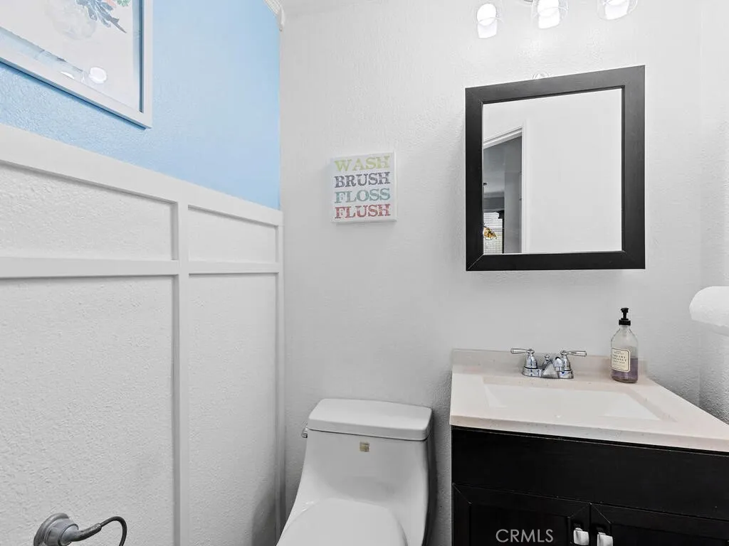 39815 Highbury Drive, Murrieta, California 92563 home-pic-25