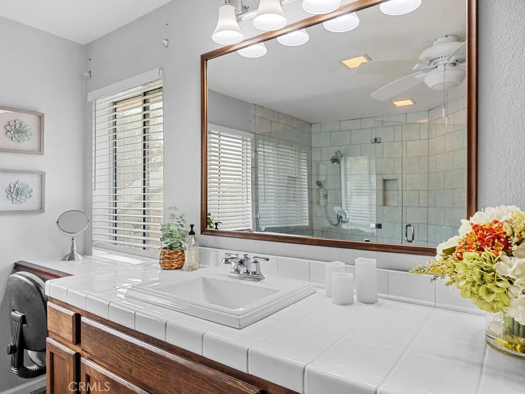 39815 Highbury Drive, Murrieta, California 92563 home-pic-31