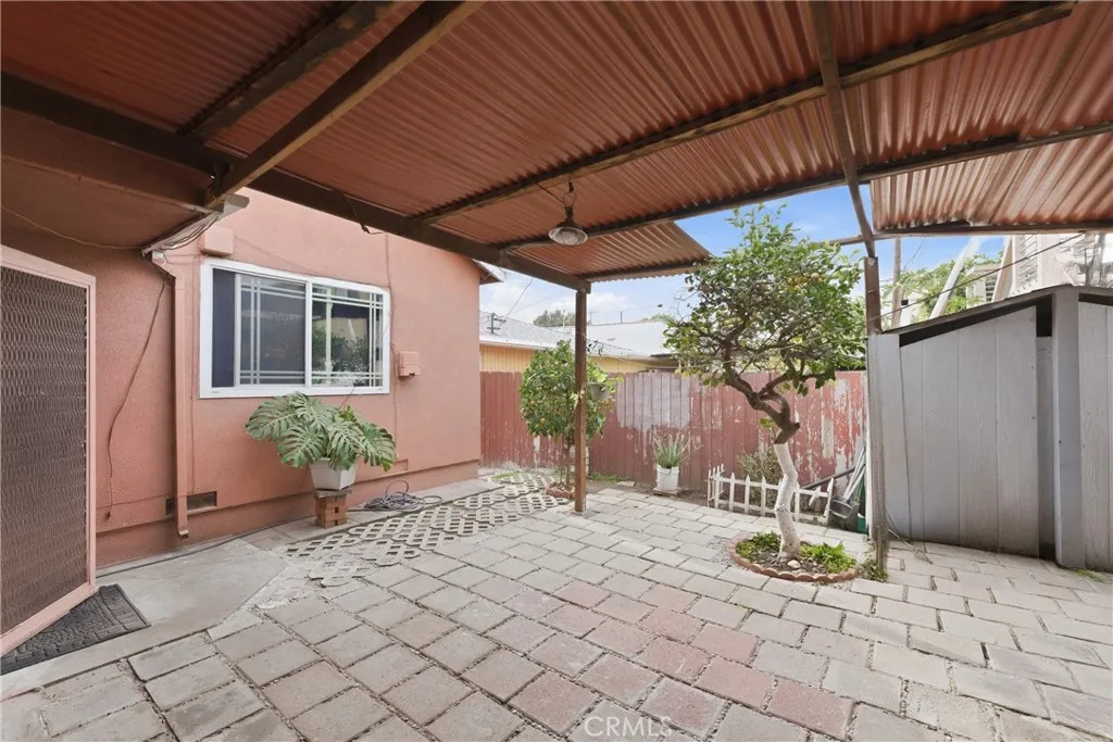 27 W Pleasant, Long Beach, California 90805 home-pic-22