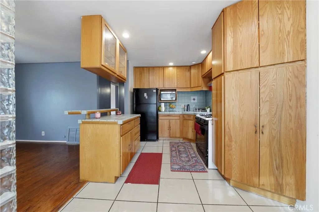 27 W Pleasant, Long Beach, California 90805 home-pic-7