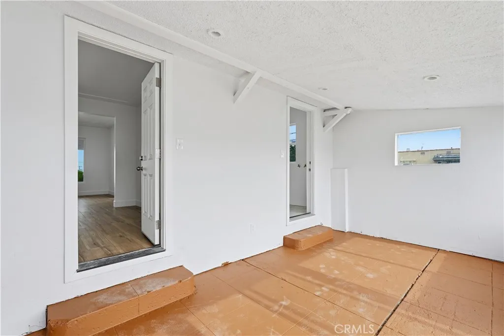 3100 W 78th Place, Los Angeles, California 90043 home-pic-34