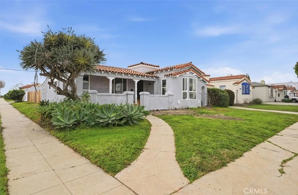 3100 W 78th Place, Los Angeles, California 90043 home-pic-2
