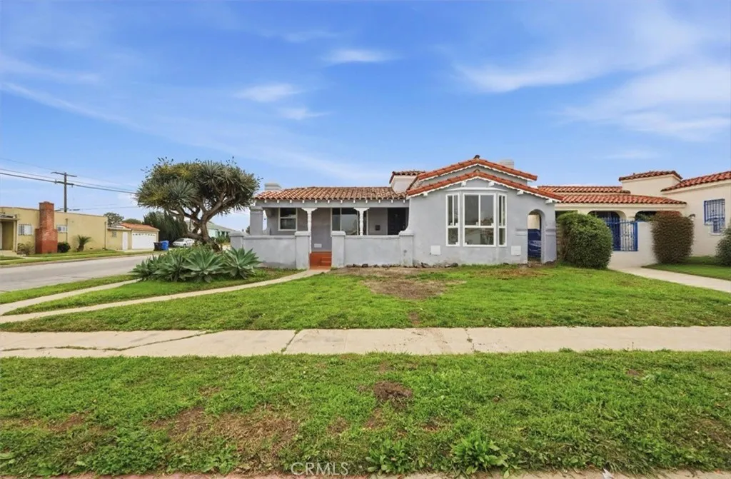 3100 W 78th Place, Los Angeles, California 90043 home-pic-1
