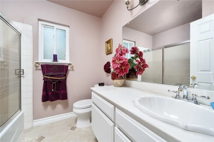 Upstairs Guest Bathroom