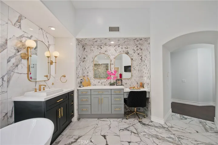 26231 Beecher, Stevenson Ranch, California 91381