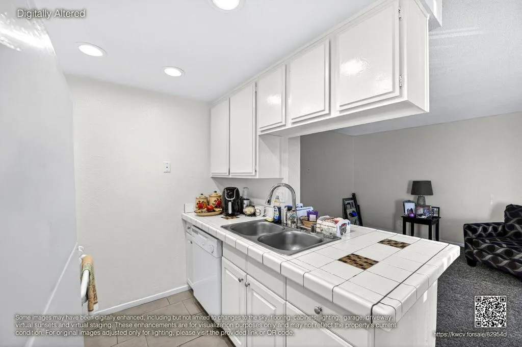 J3 - Kitchen